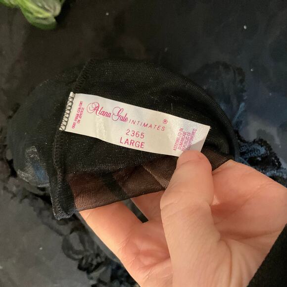 vintage Alana Gale Floral Lace Ruffle lingerie Bodysuit High Cut Size L Black - Picture 4 of 5